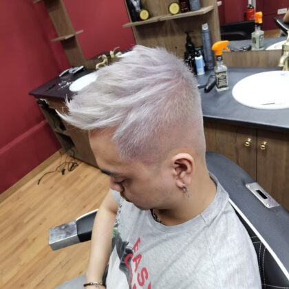 Tinte de pelo blanco