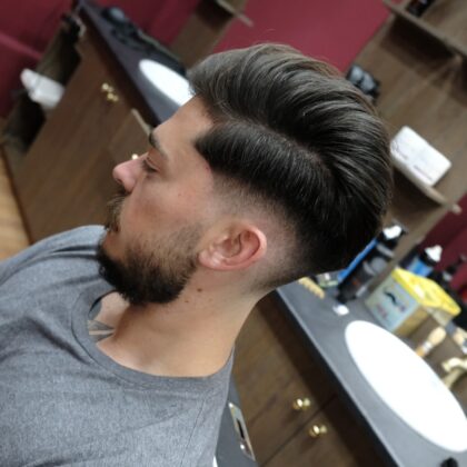 Chico arreglado después del corte